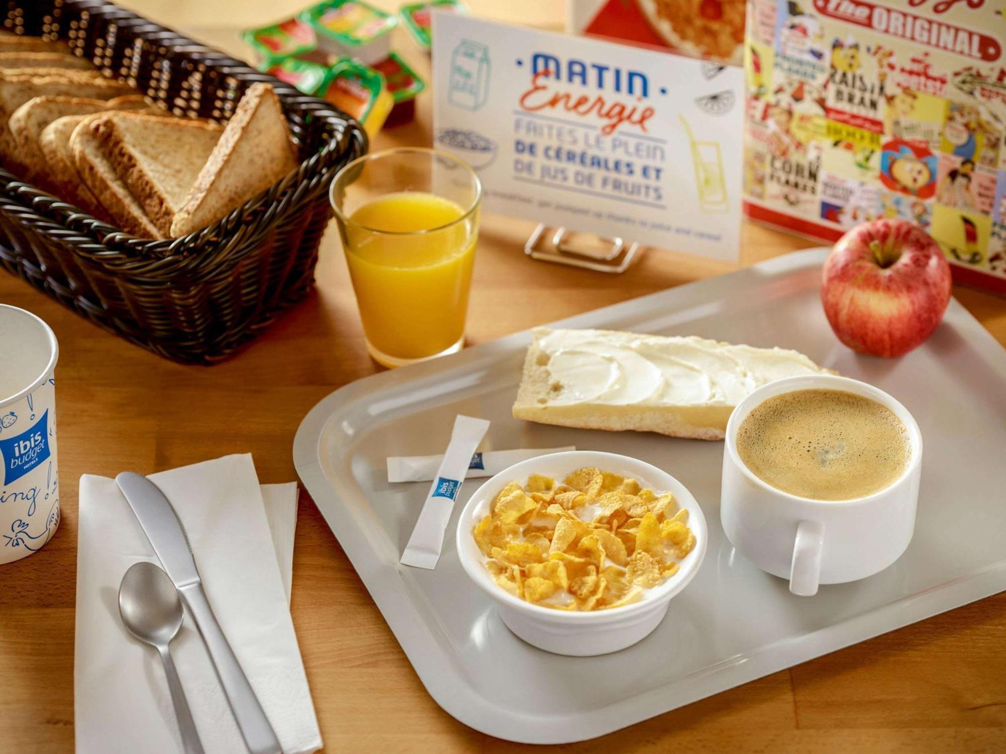 Ibis Budget Систерон Экстерьер фото