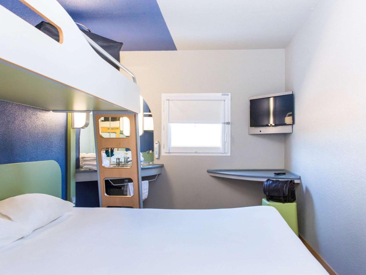 Ibis Budget Систерон Экстерьер фото